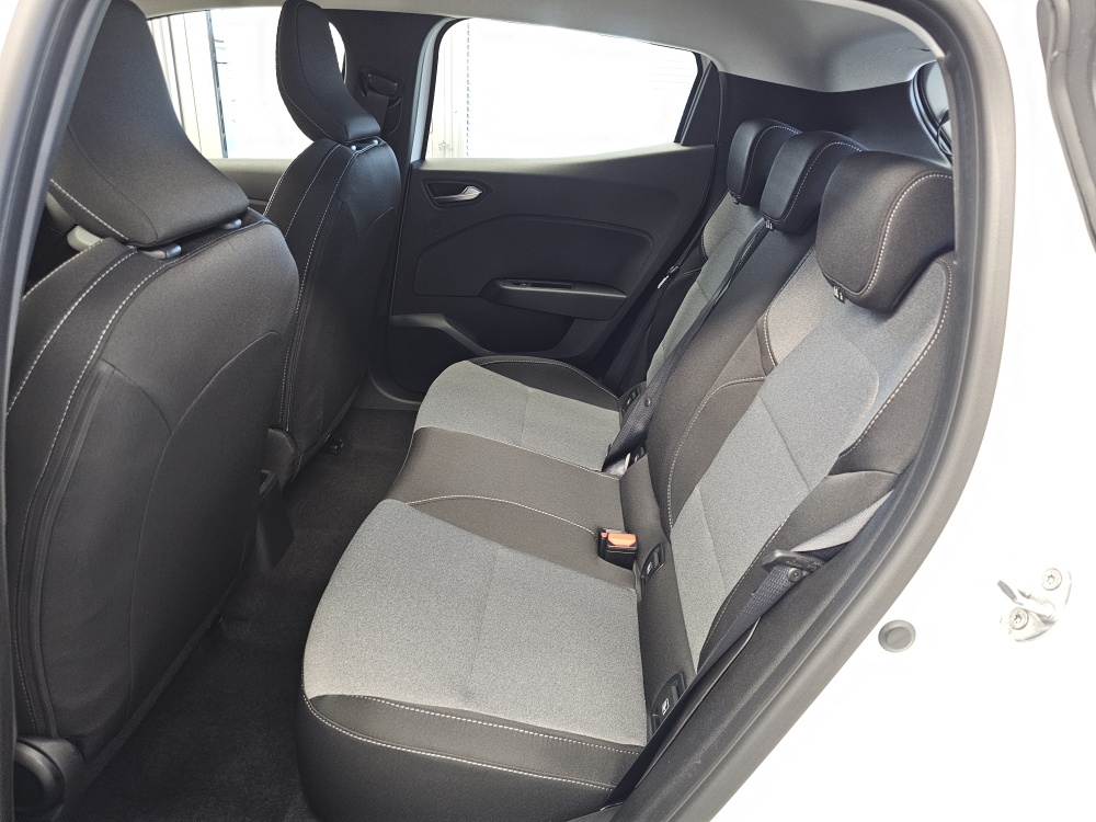 Renault Clio  bei Hoffmann Automobile in Wolfsburg kaufen und sofort mitnehmen - Bild 4