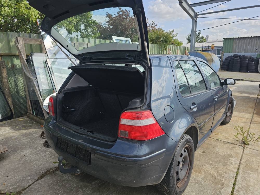 VW Golf  bei Hoffmann Automobile in Wolfsburg kaufen und sofort mitnehmen - Bild 3