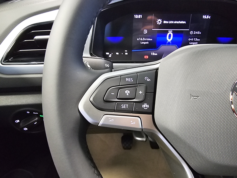 VW T-Roc  bei Hoffmann Automobile in Wolfsburg kaufen und sofort mitnehmen - Bild 16