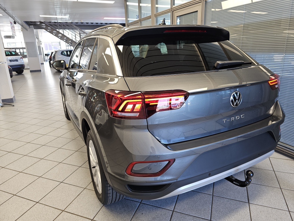 VW T-Roc  bei Hoffmann Automobile in Wolfsburg kaufen und sofort mitnehmen - Bild 4
