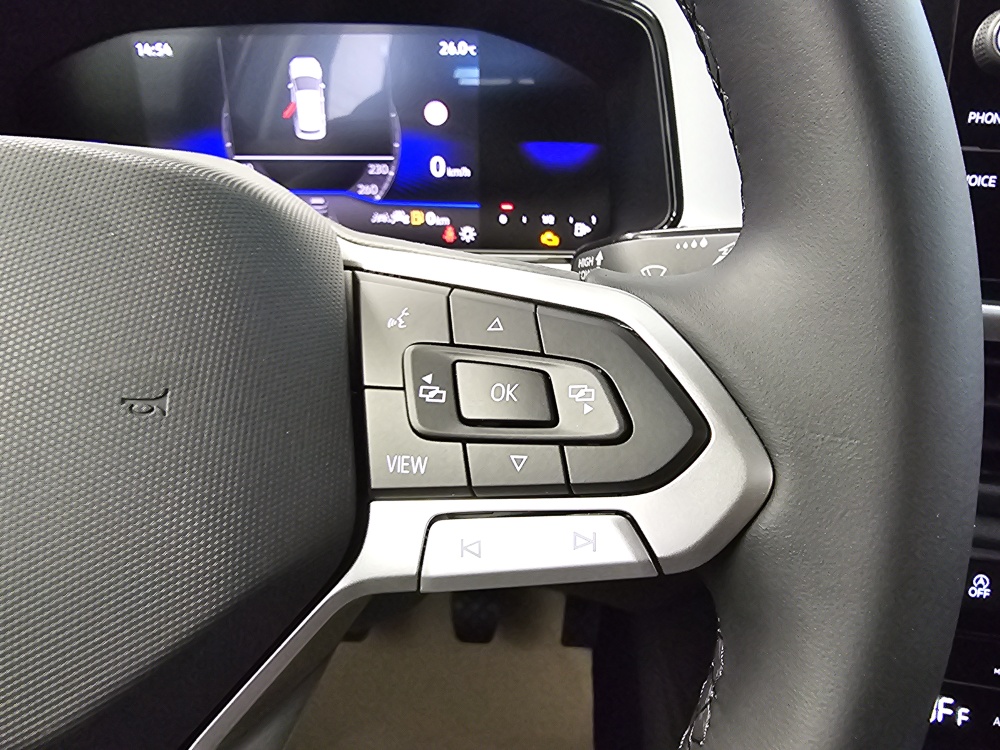 VW T-Roc bei Hoffmann Automobile in Wolfsburg kaufen und sofort mitnehmen - Bild 16