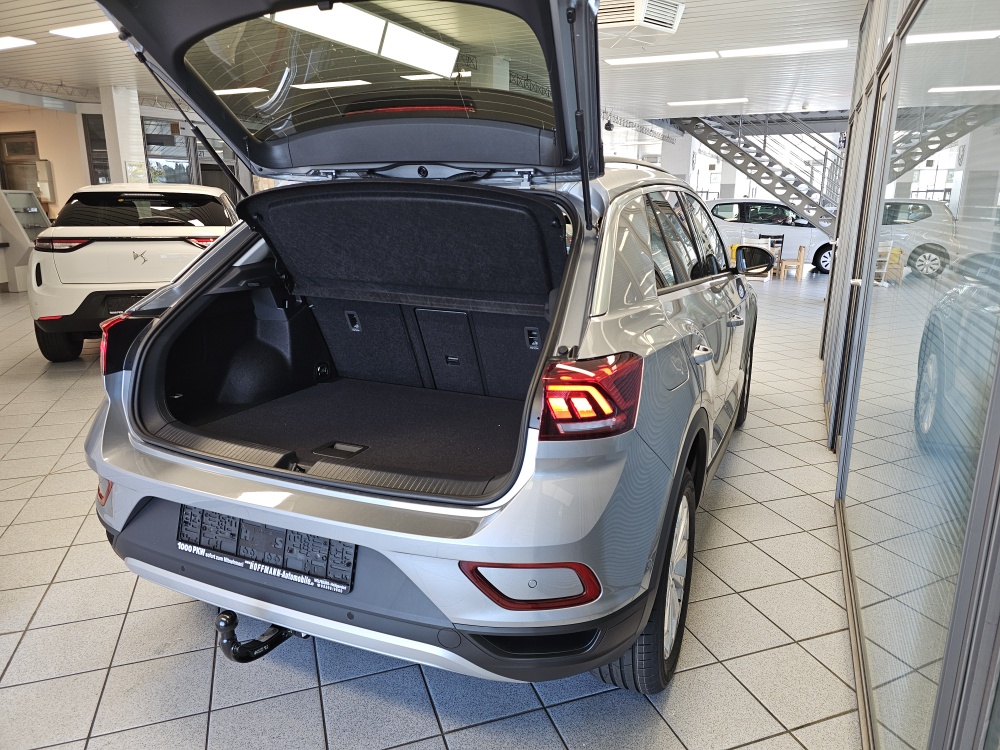 VW T-Roc bei Hoffmann Automobile in Wolfsburg kaufen und sofort mitnehmen - Bild 2