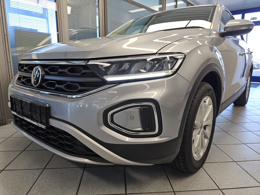 VW T-Roc bei Hoffmann Automobile in Wolfsburg kaufen und sofort mitnehmen - Bild 24