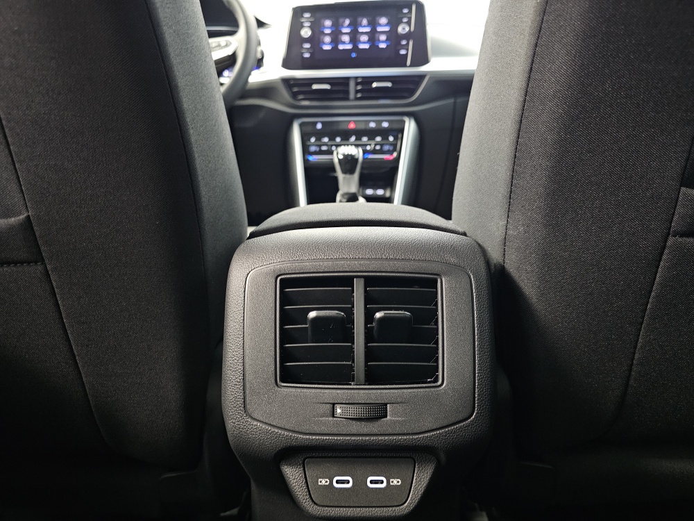 VW T-Roc bei Hoffmann Automobile in Wolfsburg kaufen und sofort mitnehmen - Bild 6