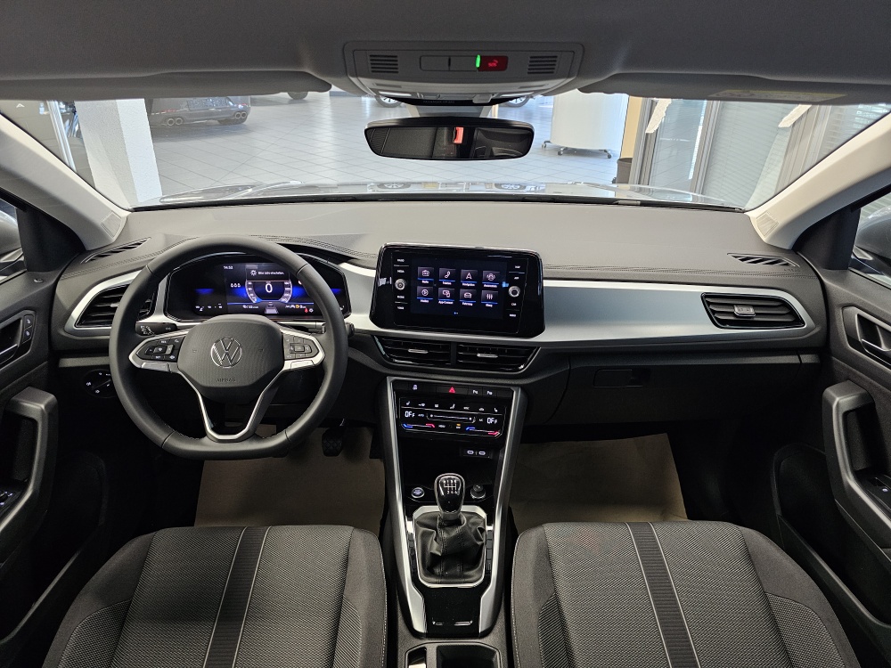 VW T-Roc bei Hoffmann Automobile in Wolfsburg kaufen und sofort mitnehmen - Bild 7