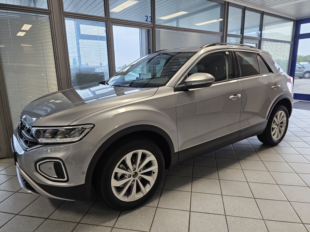 VW T-Roc Life für nur 28.650,- € bei Hoffmann Automobile in Wolfsburg kaufen und sofort mitnehmen
