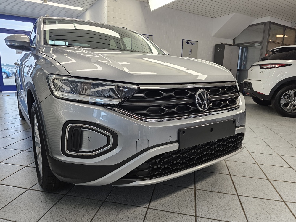 VW T-Roc  bei Hoffmann Automobile in Wolfsburg kaufen und sofort mitnehmen - Bild 15