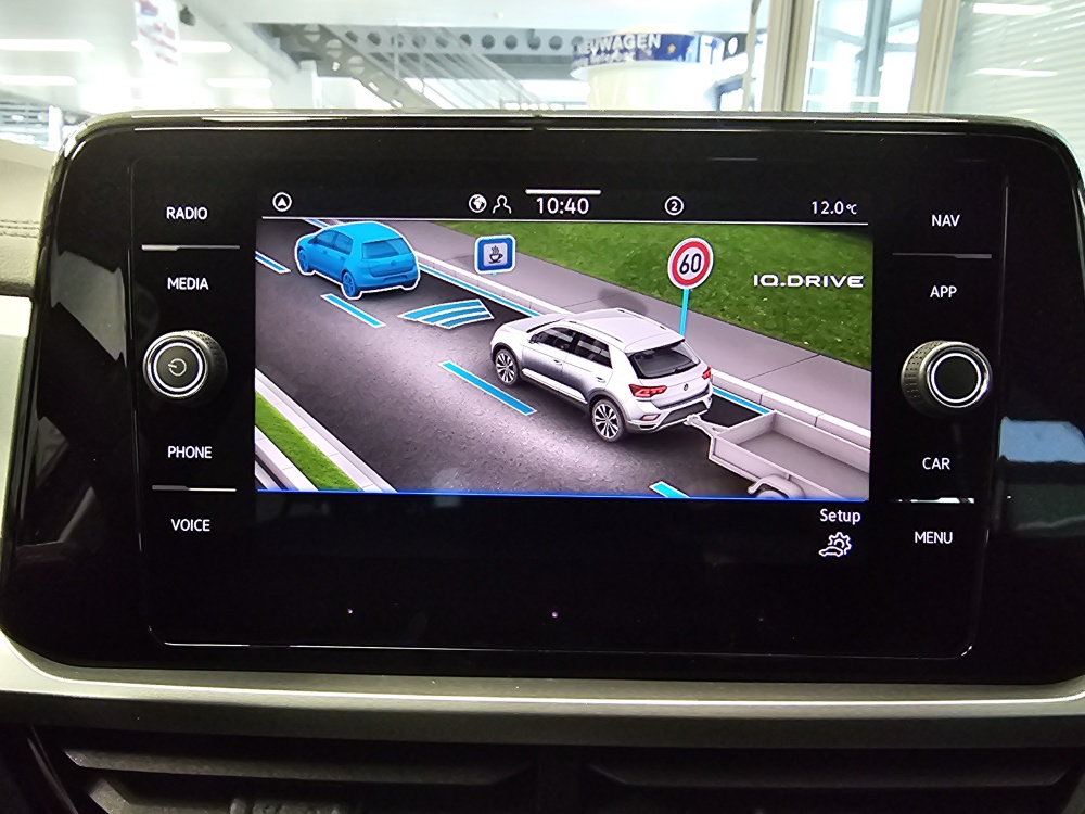 VW T-Roc  bei Hoffmann Automobile in Wolfsburg kaufen und sofort mitnehmen - Bild 10