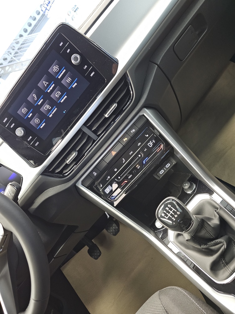 VW T-Roc  bei Hoffmann Automobile in Wolfsburg kaufen und sofort mitnehmen - Bild 7