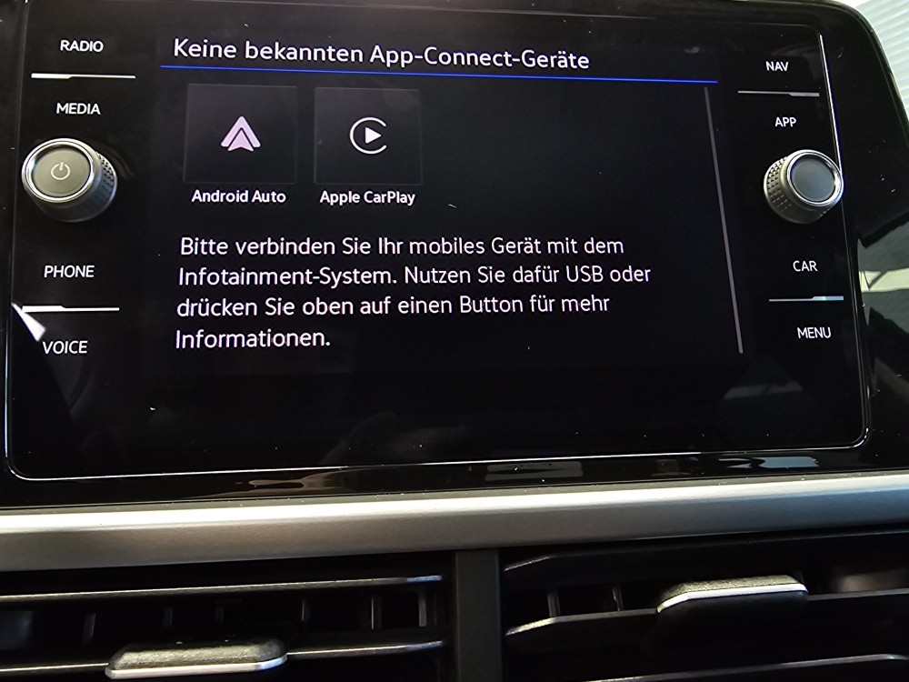 VW T-Roc  bei Hoffmann Automobile in Wolfsburg kaufen und sofort mitnehmen - Bild 10