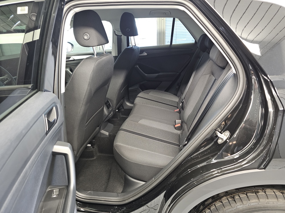 VW T-Roc  bei Hoffmann Automobile in Wolfsburg kaufen und sofort mitnehmen - Bild 5