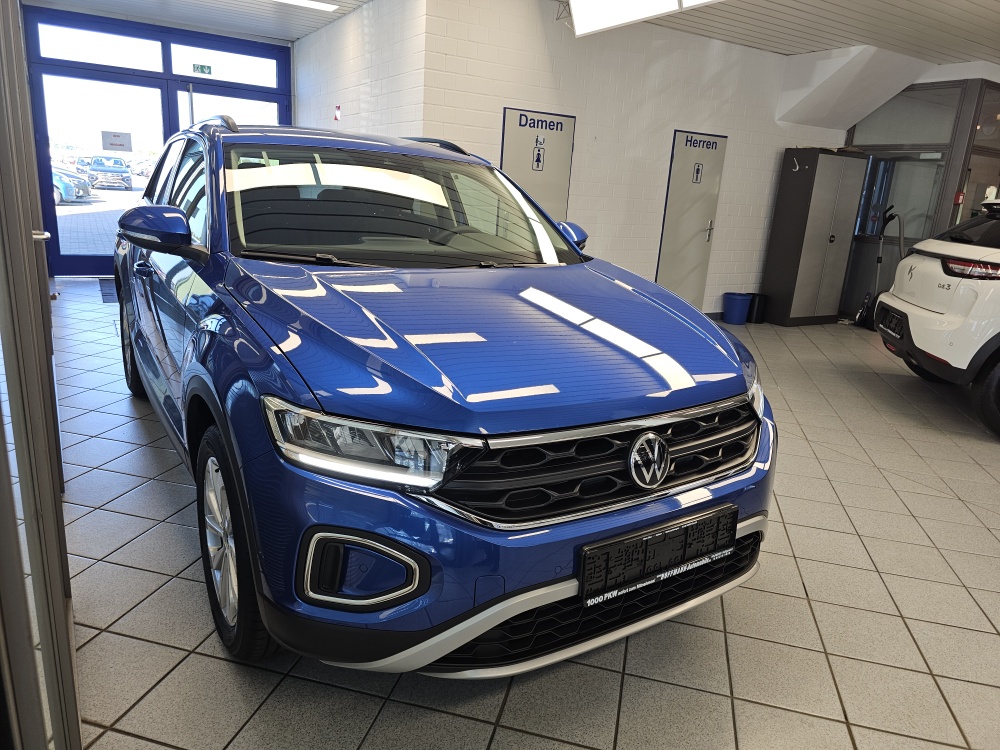 VW T-Roc  bei Hoffmann Automobile in Wolfsburg kaufen und sofort mitnehmen - Bild 27