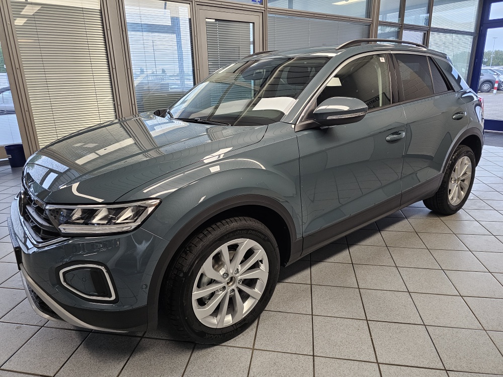 VW T-Roc Life für nur 29.650,- € bei Hoffmann Automobile in Wolfsburg kaufen und sofort mitnehmen