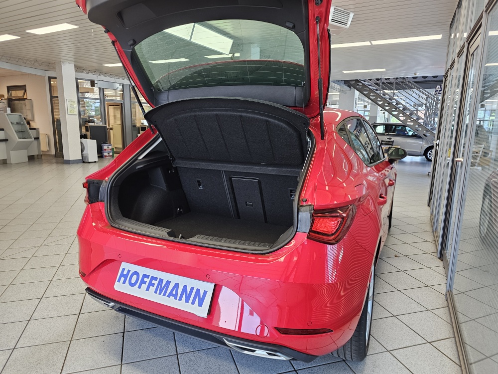 Seat Leon  bei Hoffmann Automobile in Wolfsburg kaufen und sofort mitnehmen - Bild 2