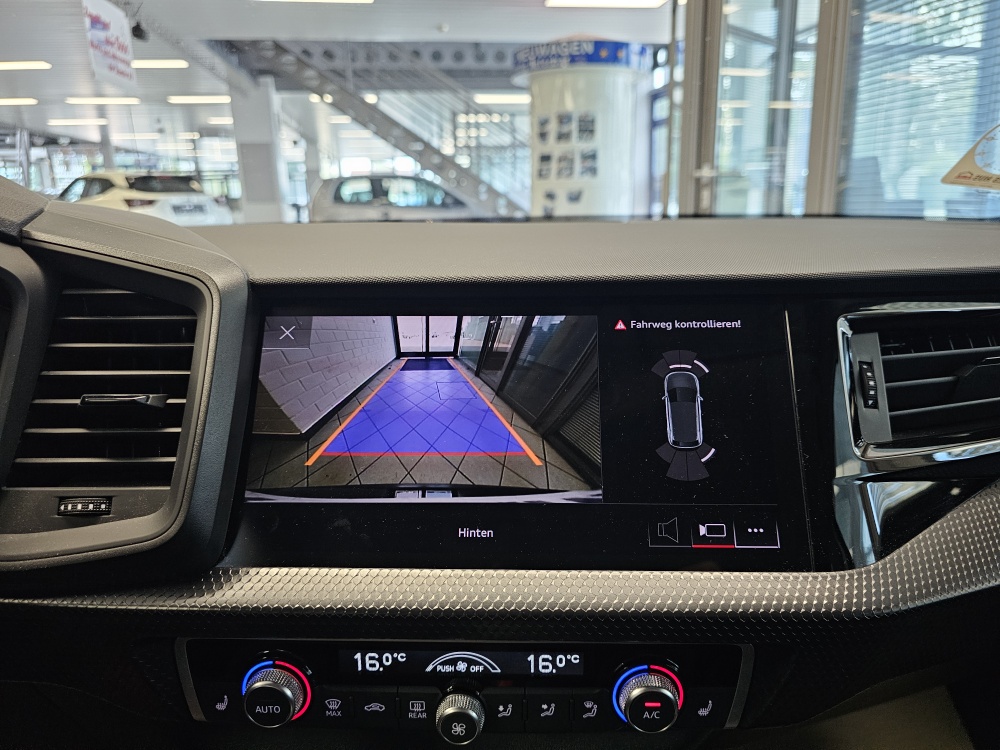 Audi A1 Sportback  bei Hoffmann Automobile in Wolfsburg kaufen und sofort mitnehmen - Bild 11