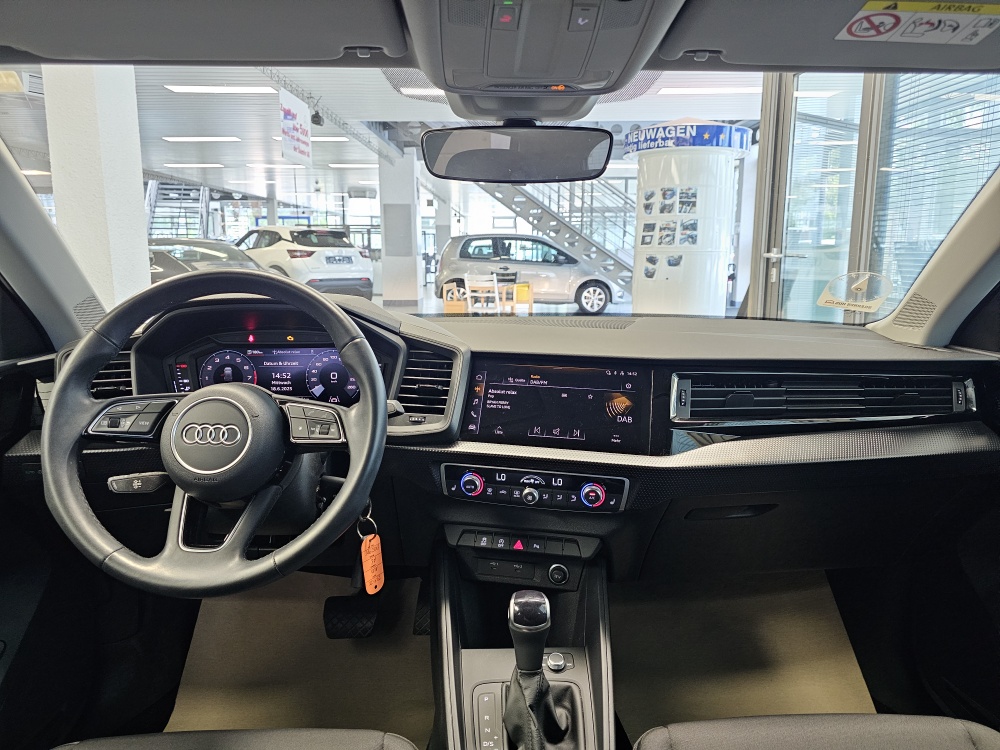 Audi A1 Sportback  bei Hoffmann Automobile in Wolfsburg kaufen und sofort mitnehmen - Bild 5