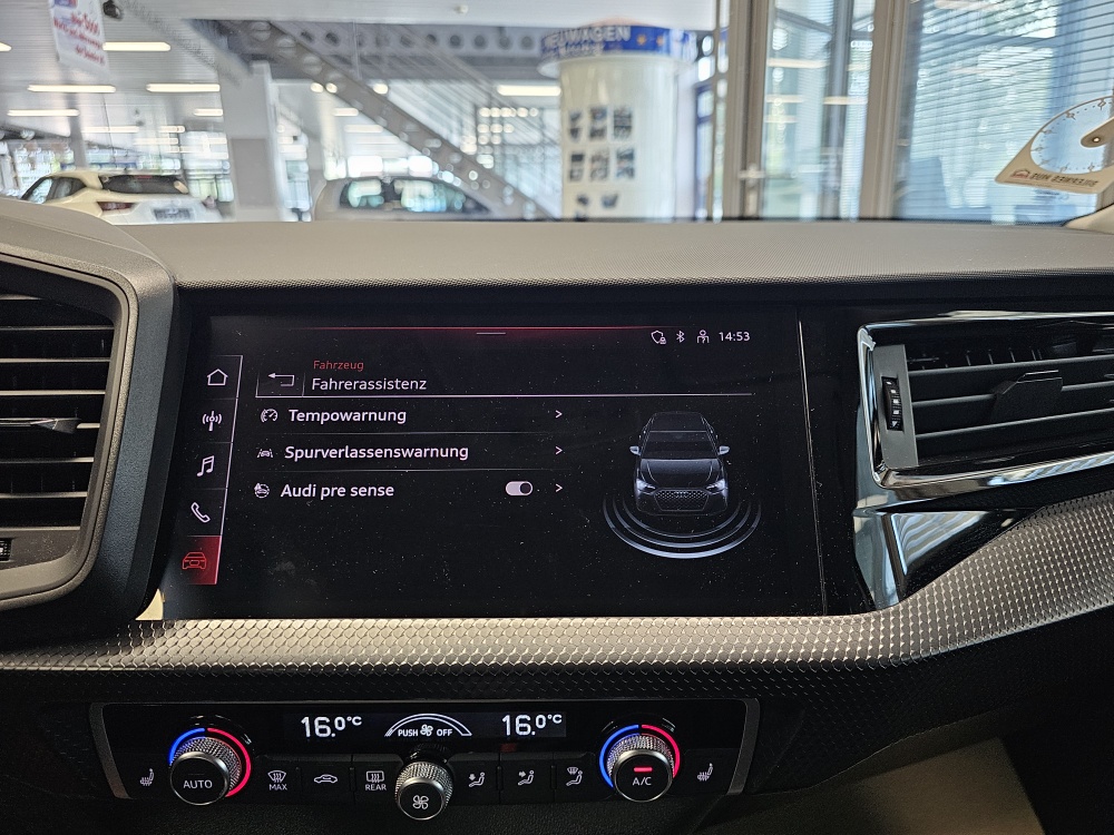 Audi A1 Sportback  bei Hoffmann Automobile in Wolfsburg kaufen und sofort mitnehmen - Bild 8