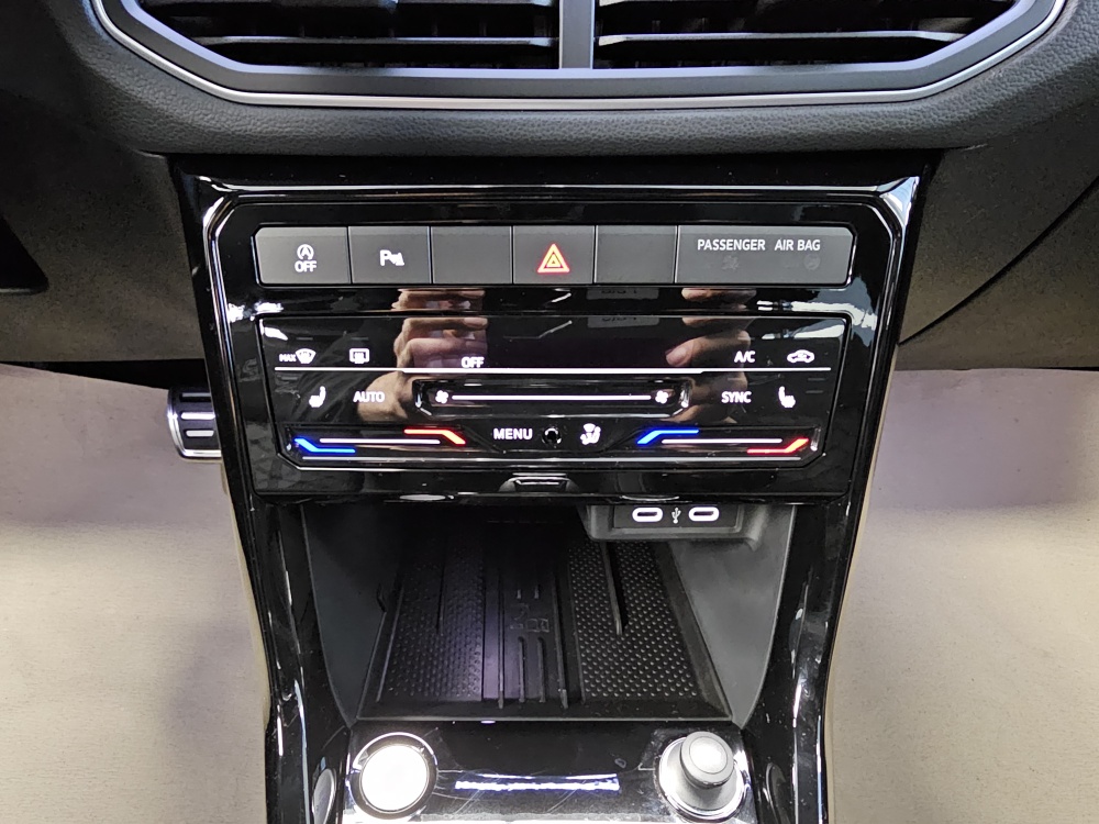 VW T-Cross  bei Hoffmann Automobile in Wolfsburg kaufen und sofort mitnehmen - Bild 9