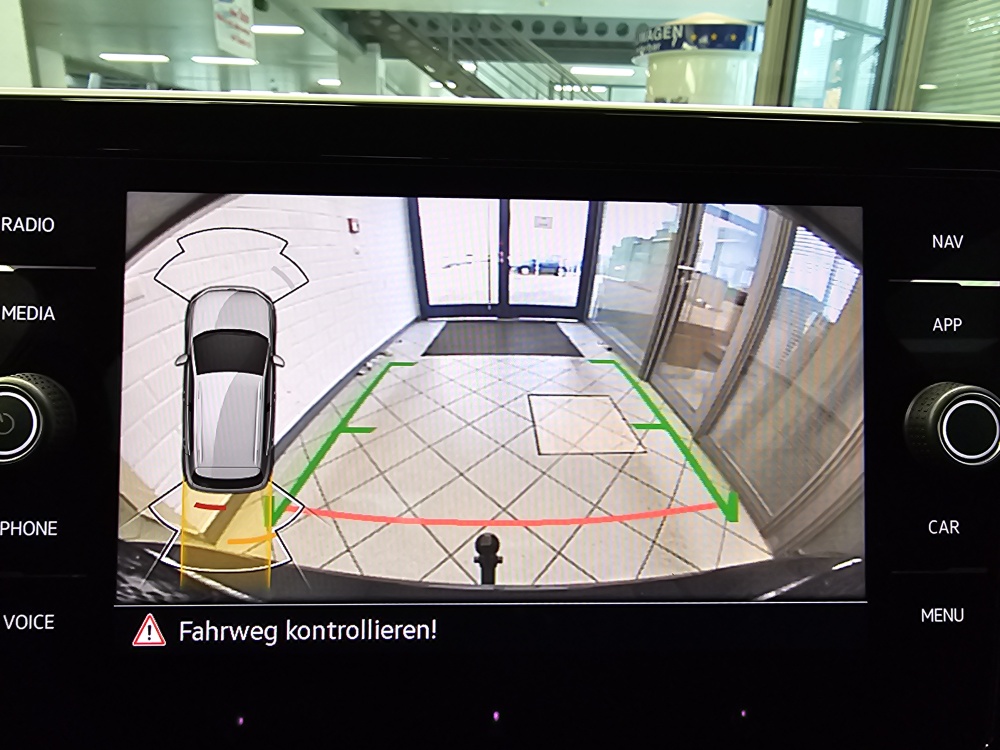 VW T-Cross  bei Hoffmann Automobile in Wolfsburg kaufen und sofort mitnehmen - Bild 17