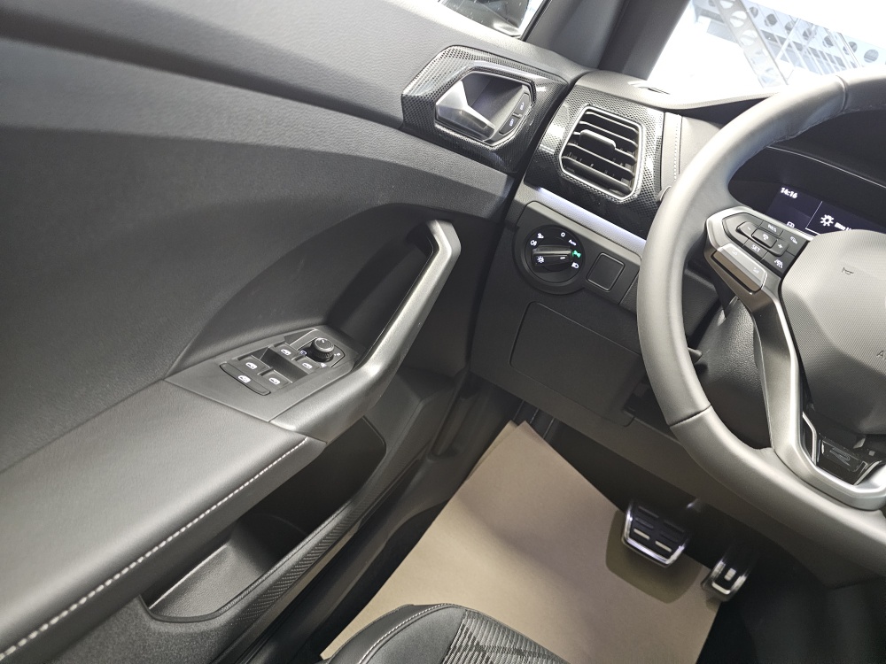 VW T-Cross  bei Hoffmann Automobile in Wolfsburg kaufen und sofort mitnehmen - Bild 21