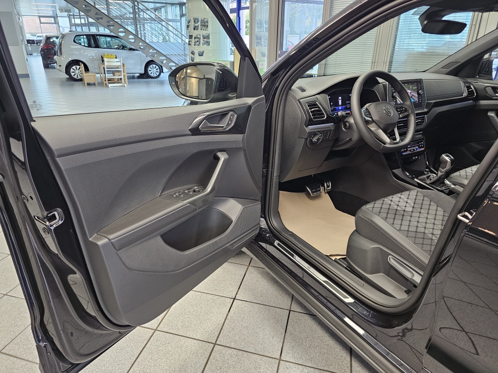 VW T-Cross  bei Hoffmann Automobile in Wolfsburg kaufen und sofort mitnehmen - Bild 26