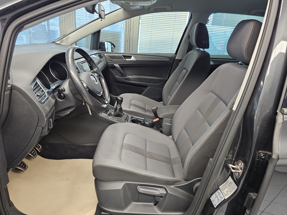 VW Golf Sportsvan  bei Hoffmann Automobile in Wolfsburg kaufen und sofort mitnehmen - Bild 12