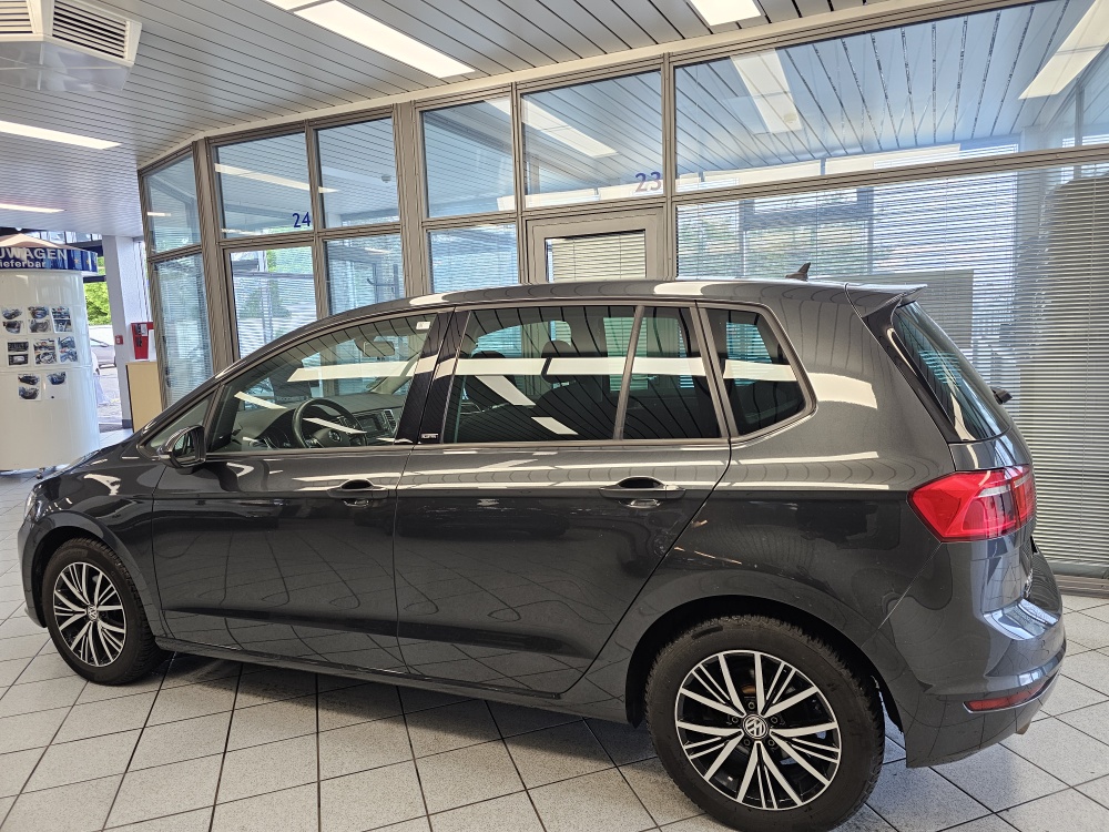 VW Golf Sportsvan  bei Hoffmann Automobile in Wolfsburg kaufen und sofort mitnehmen - Bild 14