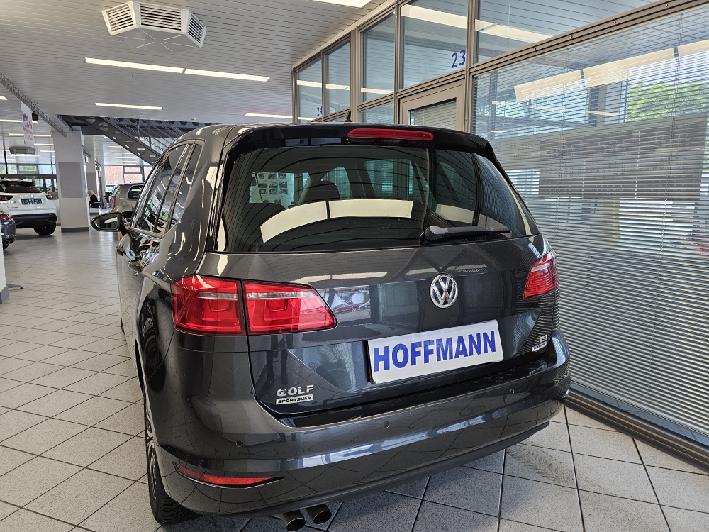 VW Golf Sportsvan  bei Hoffmann Automobile in Wolfsburg kaufen und sofort mitnehmen - Bild 3
