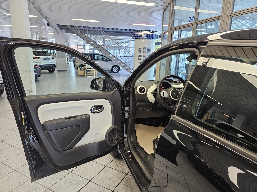 Renault Twingo  bei Hoffmann Automobile in Wolfsburg kaufen und sofort mitnehmen - Bild 11