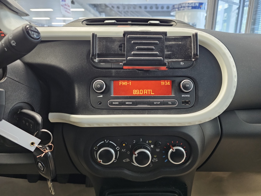 Renault Twingo  bei Hoffmann Automobile in Wolfsburg kaufen und sofort mitnehmen - Bild 7