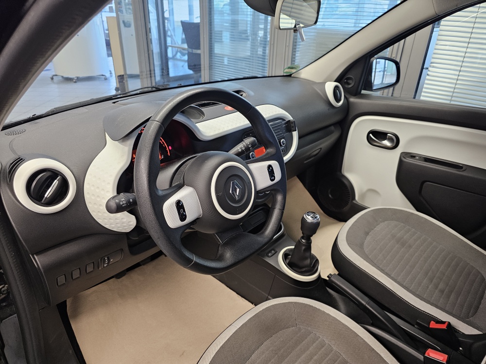Renault Twingo  bei Hoffmann Automobile in Wolfsburg kaufen und sofort mitnehmen - Bild 9