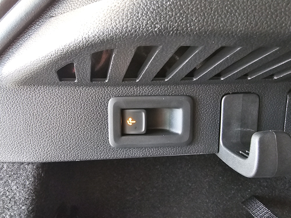 Skoda Kamiq bei Hoffmann Automobile in Wolfsburg kaufen und sofort mitnehmen - Bild 3