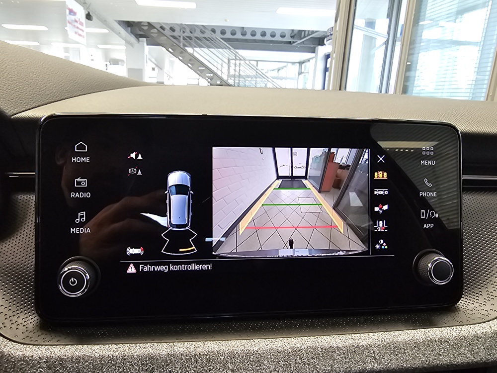 Skoda Kamiq bei Hoffmann Automobile in Wolfsburg kaufen und sofort mitnehmen - Bild 17