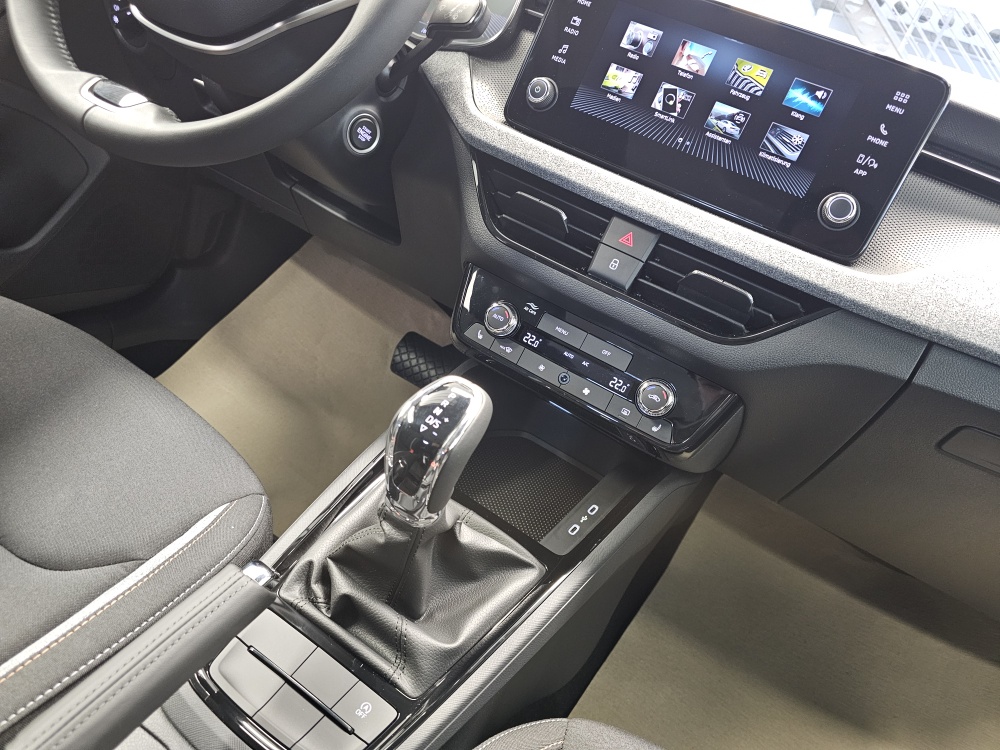 Skoda Kamiq bei Hoffmann Automobile in Wolfsburg kaufen und sofort mitnehmen - Bild 9