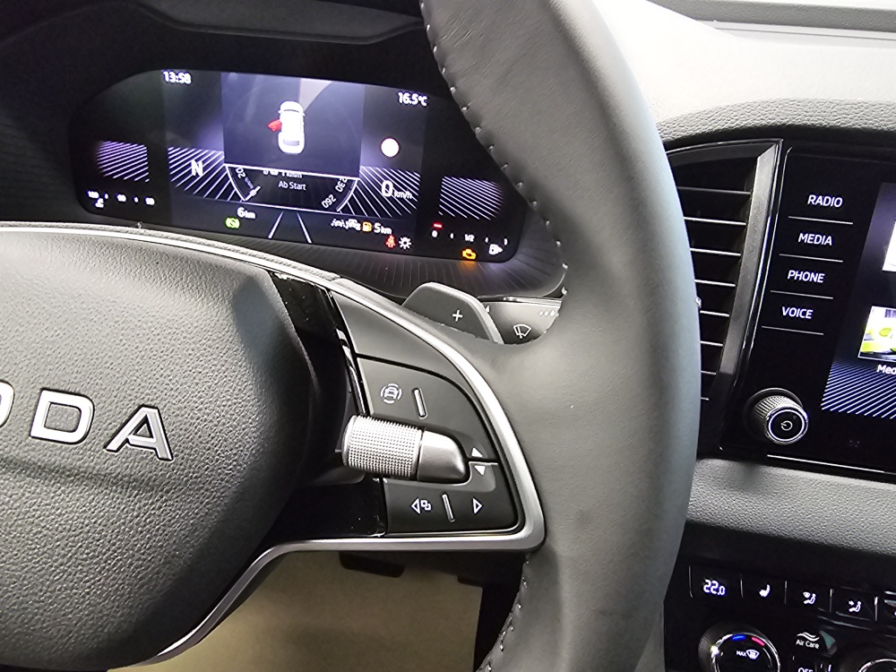 Skoda Karoq bei Hoffmann Automobile in Wolfsburg kaufen und sofort mitnehmen - Bild 18