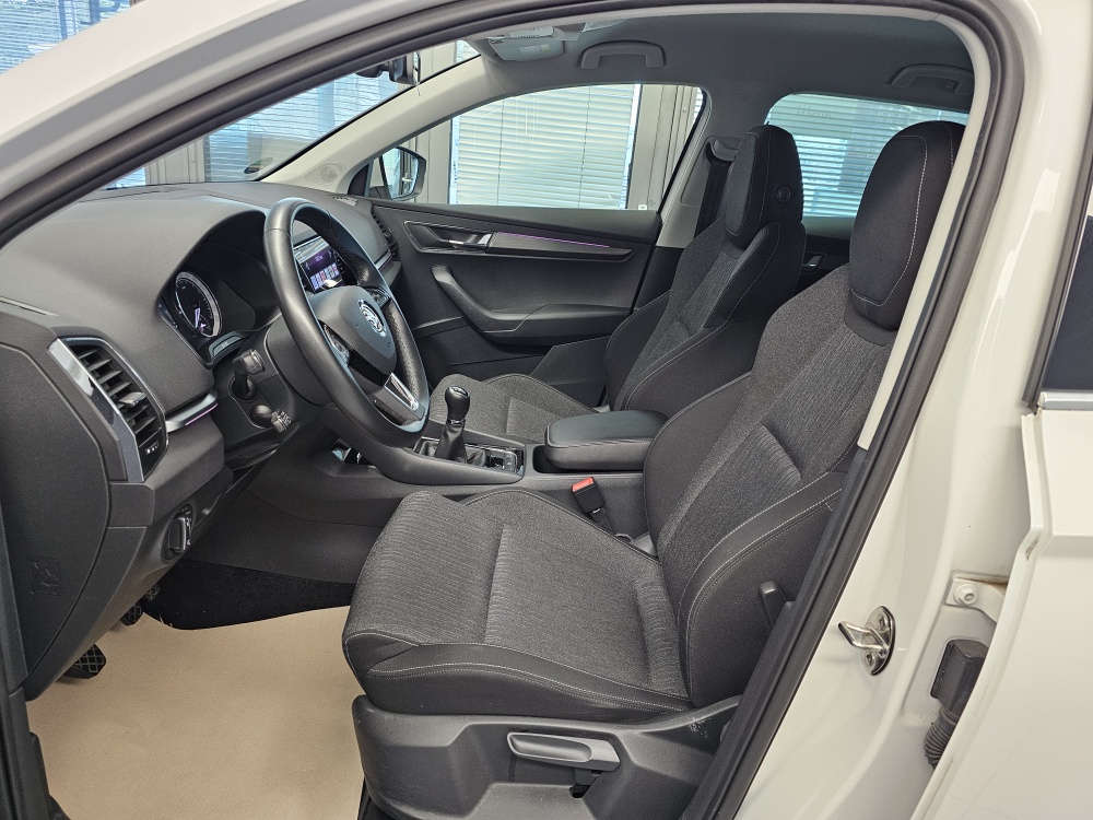 Skoda Karoq  bei Hoffmann Automobile in Wolfsburg kaufen und sofort mitnehmen - Bild 16
