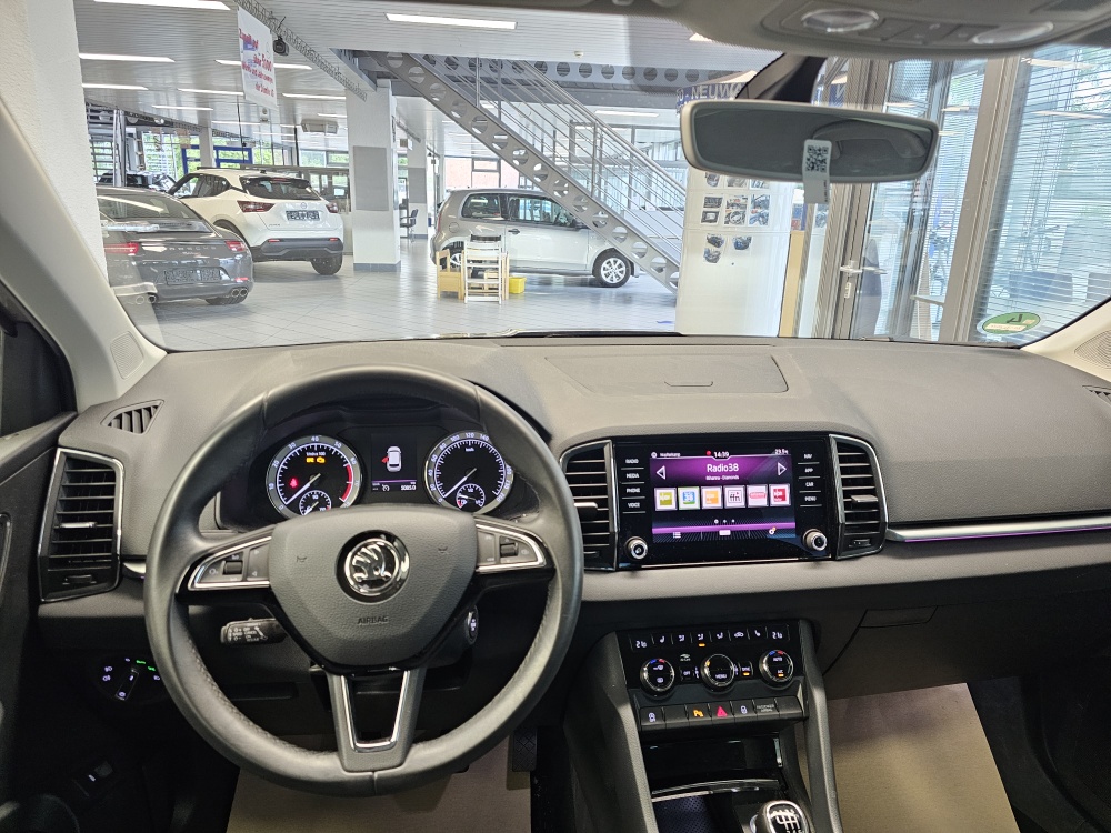 Skoda Karoq  bei Hoffmann Automobile in Wolfsburg kaufen und sofort mitnehmen - Bild 13