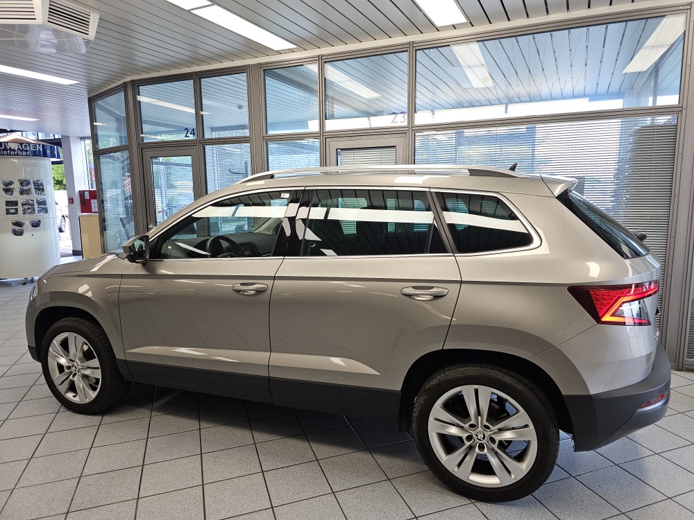 Skoda Karoq  bei Hoffmann Automobile in Wolfsburg kaufen und sofort mitnehmen - Bild 18