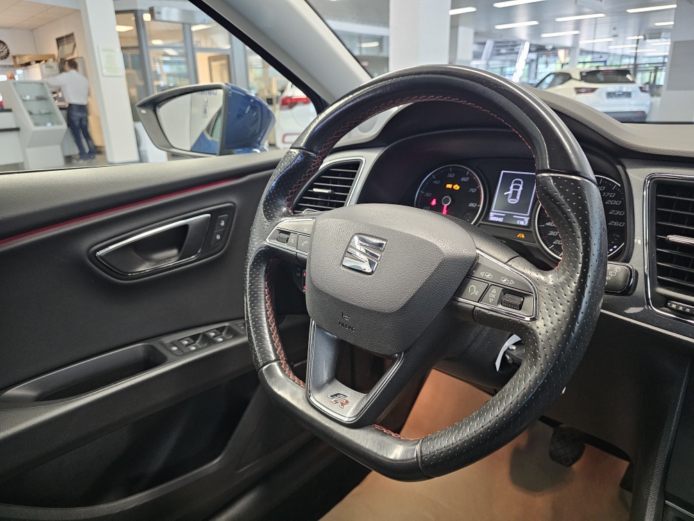 Seat Leon  bei Hoffmann Automobile in Wolfsburg kaufen und sofort mitnehmen - Bild 11