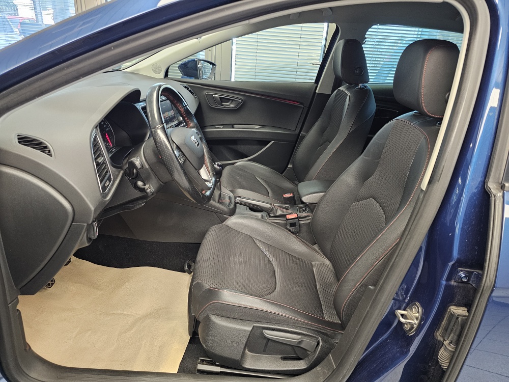 Seat Leon  bei Hoffmann Automobile in Wolfsburg kaufen und sofort mitnehmen - Bild 14