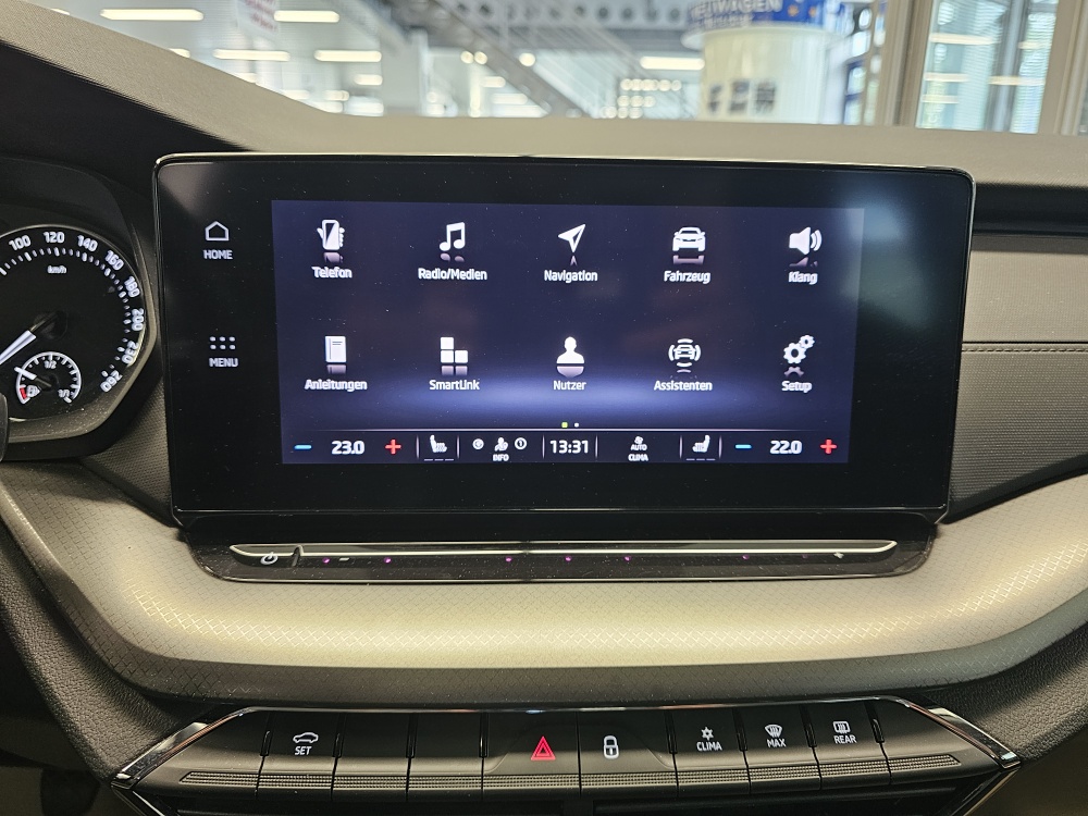 Skoda Octavia Combi  bei Hoffmann Automobile in Wolfsburg kaufen und sofort mitnehmen - Bild 9