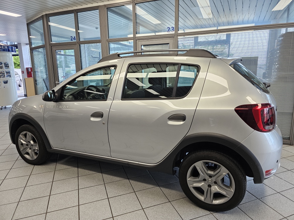 Dacia Sandero  bei Hoffmann Automobile in Wolfsburg kaufen und sofort mitnehmen - Bild 13