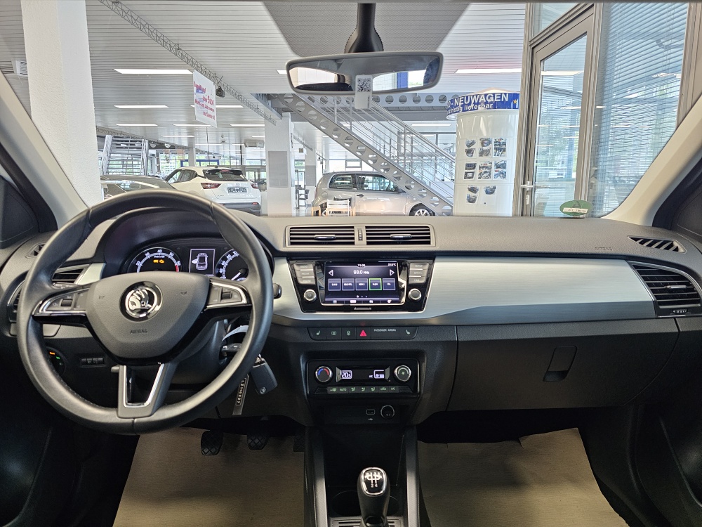 Skoda Fabia  bei Hoffmann Automobile in Wolfsburg kaufen und sofort mitnehmen - Bild 5
