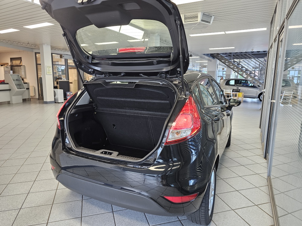 Ford Fiesta  bei Hoffmann Automobile in Wolfsburg kaufen und sofort mitnehmen - Bild 2