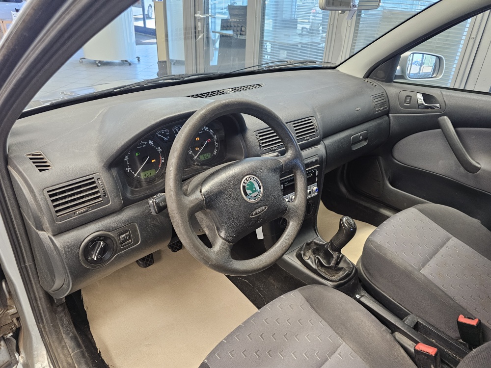 Skoda Octavia Combi  bei Hoffmann Automobile in Wolfsburg kaufen und sofort mitnehmen - Bild 10