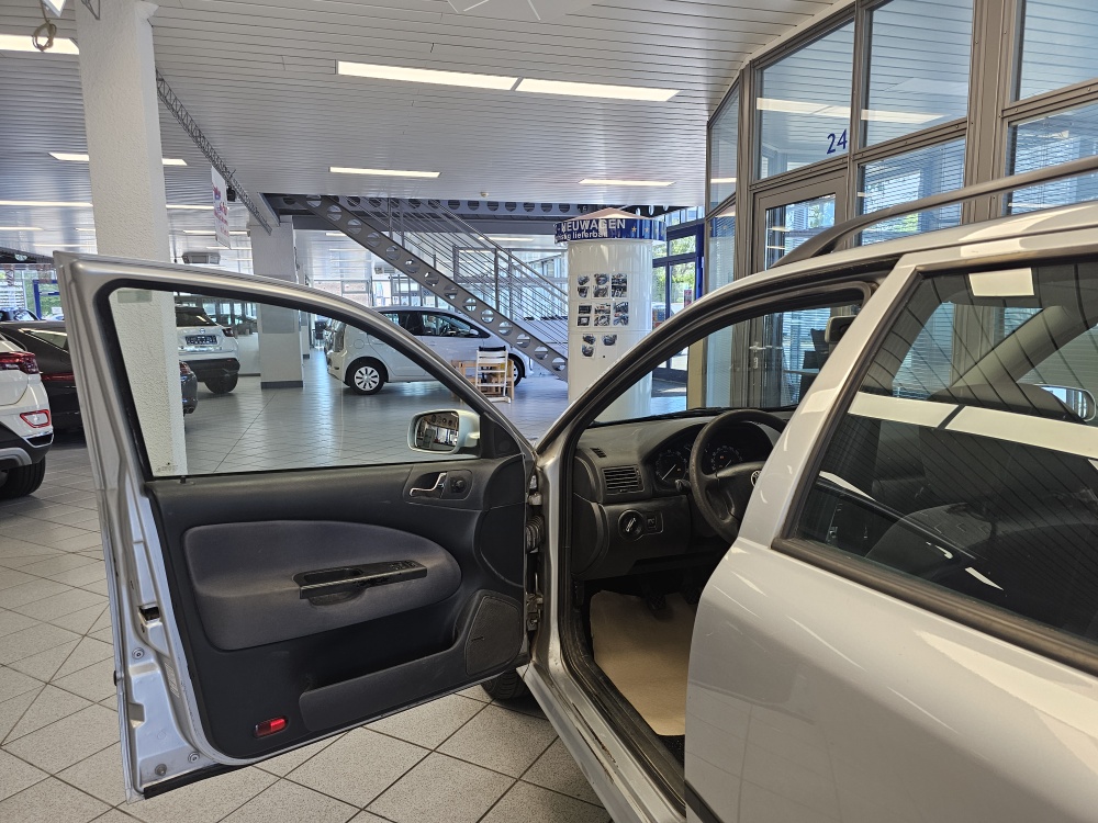Skoda Octavia Combi  bei Hoffmann Automobile in Wolfsburg kaufen und sofort mitnehmen - Bild 12