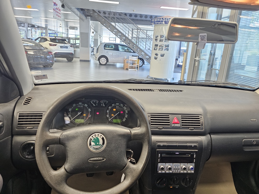Skoda Octavia Combi  bei Hoffmann Automobile in Wolfsburg kaufen und sofort mitnehmen - Bild 9