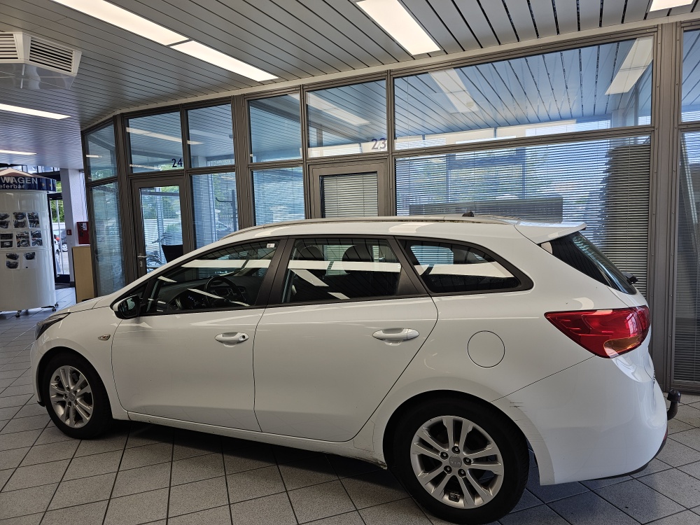 Kia Ceed  bei Hoffmann Automobile in Wolfsburg kaufen und sofort mitnehmen - Bild 14
