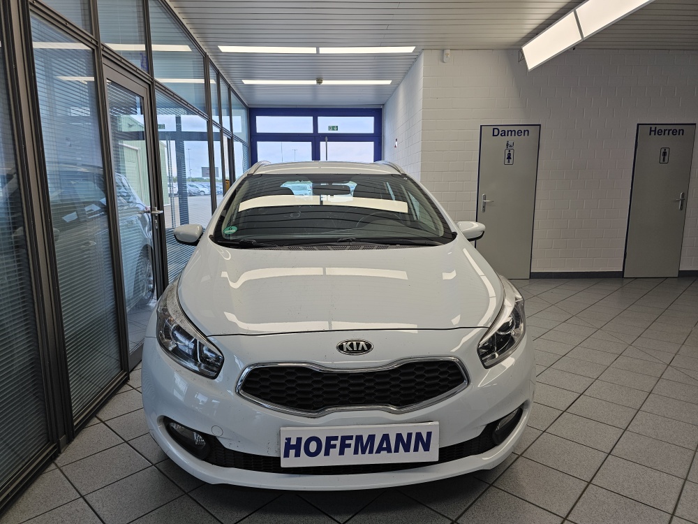 Kia Ceed  bei Hoffmann Automobile in Wolfsburg kaufen und sofort mitnehmen - Bild 16