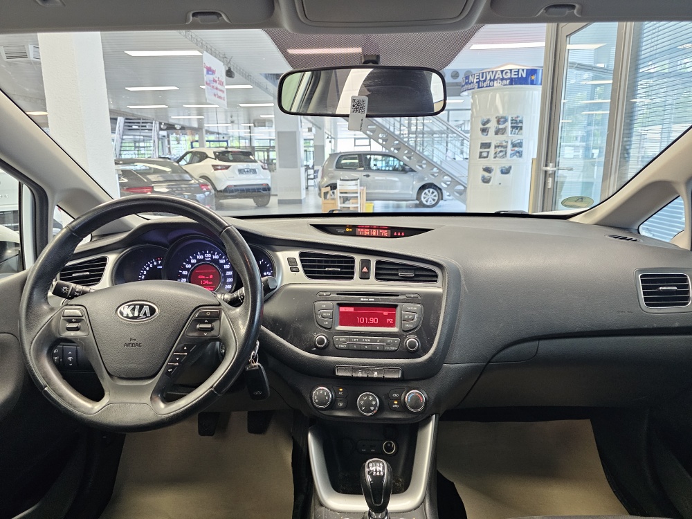 Kia Ceed  bei Hoffmann Automobile in Wolfsburg kaufen und sofort mitnehmen - Bild 6